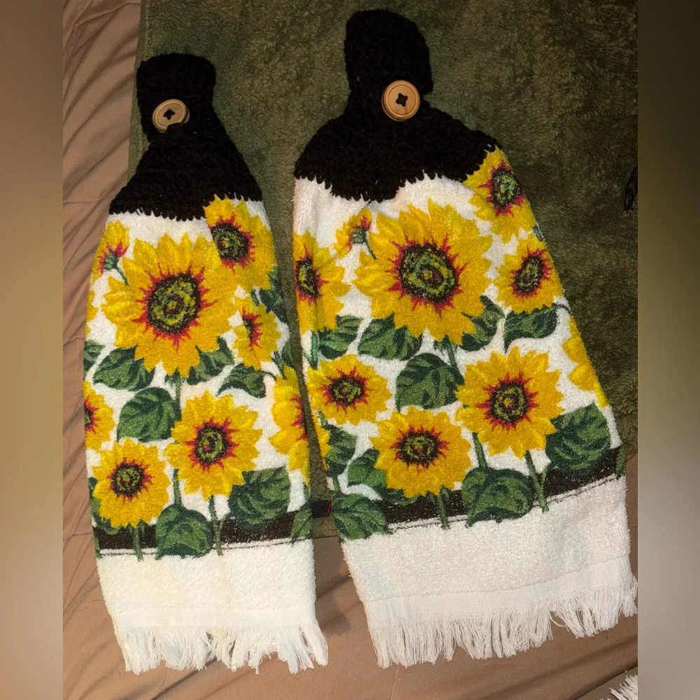 Vintage Sunflower Dish Towels with Crochet Tops
